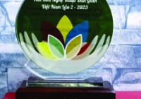 Mua Kỷ Niệm Chương Pha Lê Ở Đâu Uy Tín – Giá Tốt & Giao Hàng Nhanh”